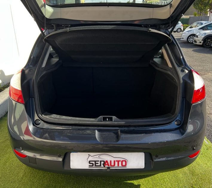 RENAULT MEGANE III 2009