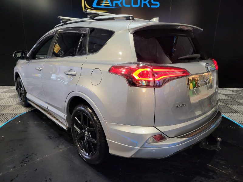 TOYOTA RAV4 Hybrid 2.5 VVT-i 197/155cv Black Edition CVT / TOIT OUVRANT/SIEGES CHAUFFANT/CAMERA DE R