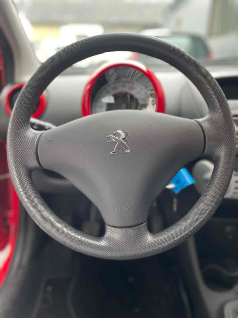 PEUGEOT 107 2014