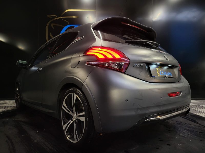 PEUGEOT 208 GTI 1.6L 208CH / TOIT PANO+CAMERA+TABLETTE MULTIMEDIA