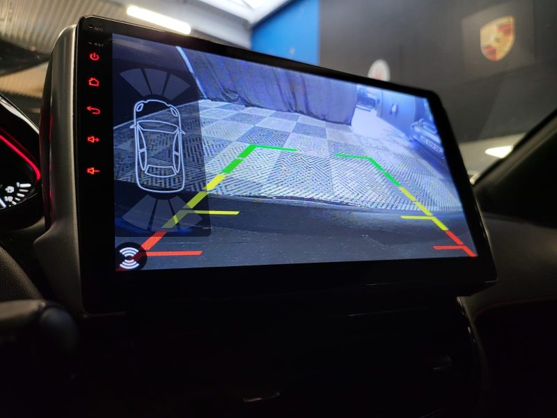 PEUGEOT 208 GTI 1.6L 208CH / TOIT PANO+CAMERA+TABLETTE MULTIMEDIA