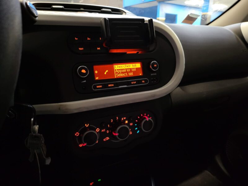 RENAULT TWINGO III 0.9 TCe 92cv ZEN 1er MAIN RADARS AR / REGULATEUR / SUIVI RENAULT