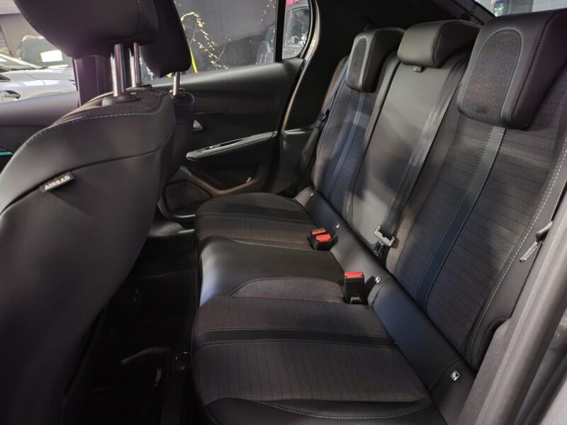 PEUGEOT 208 II 1.2 PureTech 100cv ALLURE BUSINESS E-COCKPIT 3D / GRAND GPS / CARPLAY / CAMERA