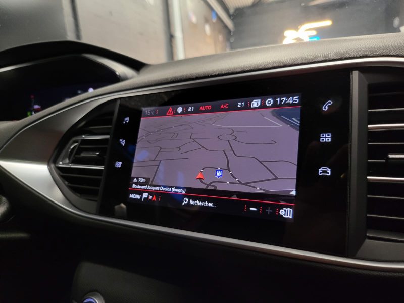 PEUGEOT 308 II GT 1.2 PURETECH 130 CV / TOIT PANO / CARPLAY / DYNAUDIO / PACK BLACK