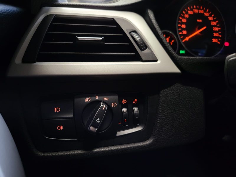 BMW SERIE 3 F30 LCi 316 d 2.0 116cv BUSINESS BOITE AUTOMATIQUE GPS / RADARS AV AR / DRIVE SELECT