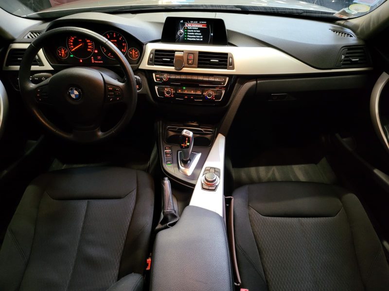 BMW SERIE 3 F30 LCi 316 d 2.0 116cv BUSINESS BOITE AUTOMATIQUE GPS / RADARS AV AR / DRIVE SELECT
