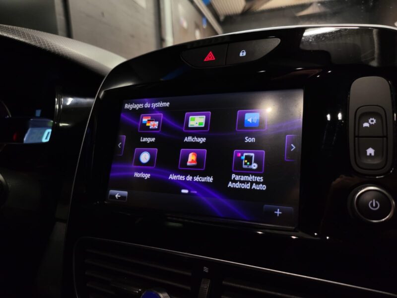 RENAULT CLIO V 0.9 TCe 90cv GT LINE / TOIT PANORAMIQUE / SIEGES SPORT GT / CAMERA DE RECULE