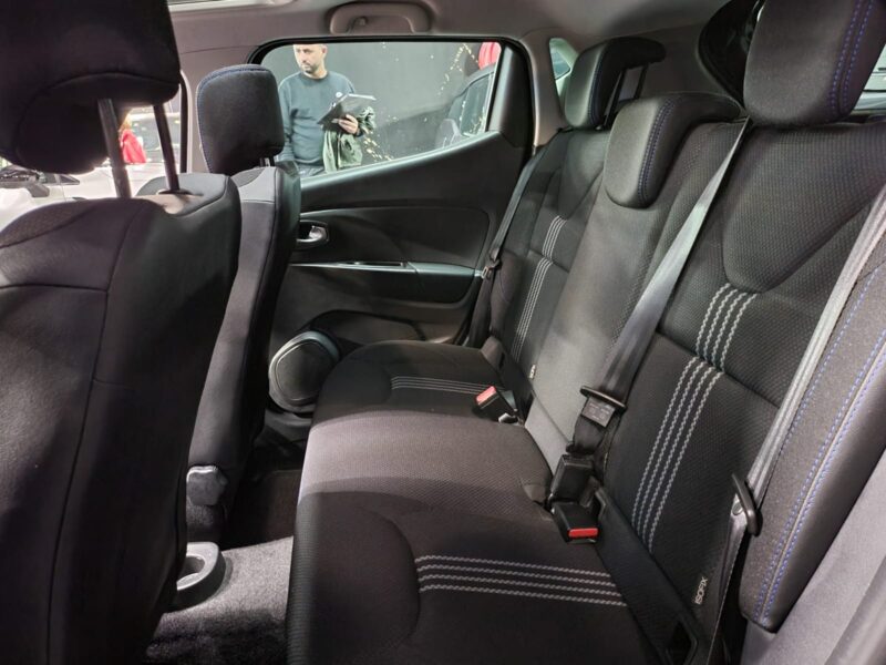 RENAULT CLIO V 0.9 TCe 90cv GT LINE / TOIT PANORAMIQUE / SIEGES SPORT GT / CAMERA DE RECULE