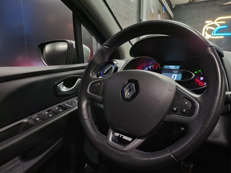 RENAULT CLIO V 0.9 TCe 90cv GT LINE / TOIT PANORAMIQUE / SIEGES SPORT GT / CAMERA DE RECULE