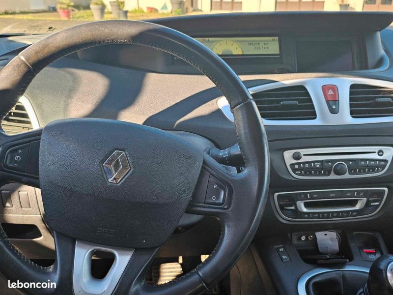 RENAULT SCÃNIC III 2010