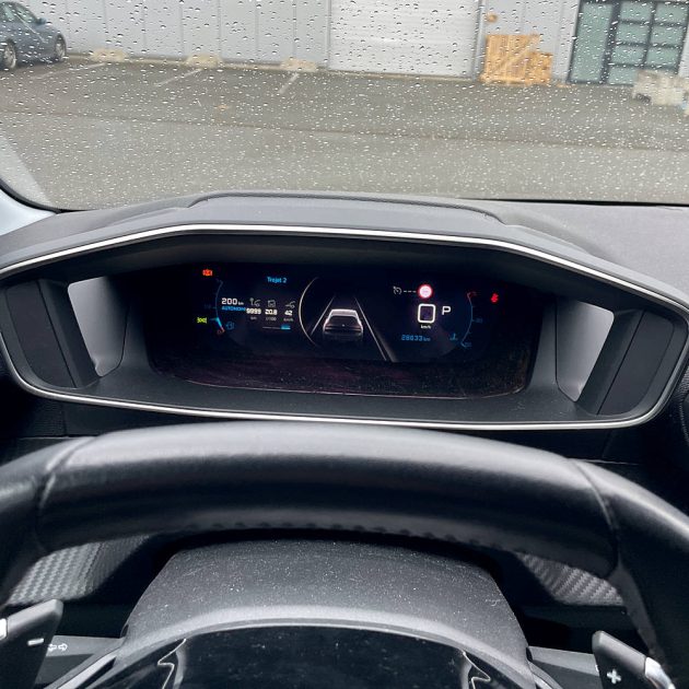 PEUGEOT 208 II 100 cv Allure EAT8 CARPLAY CAMERA Garantie 12 mois