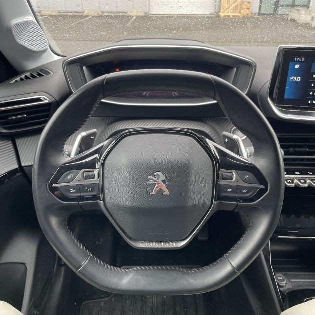 PEUGEOT 208 II 100 cv Allure EAT8 CARPLAY CAMERA Garantie 12 mois