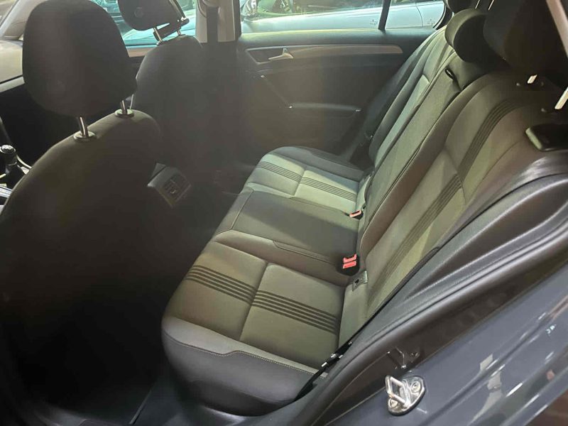 VOLKSWAGEN GOLF 7 1.6 TDi 110 cv 2017 Carat