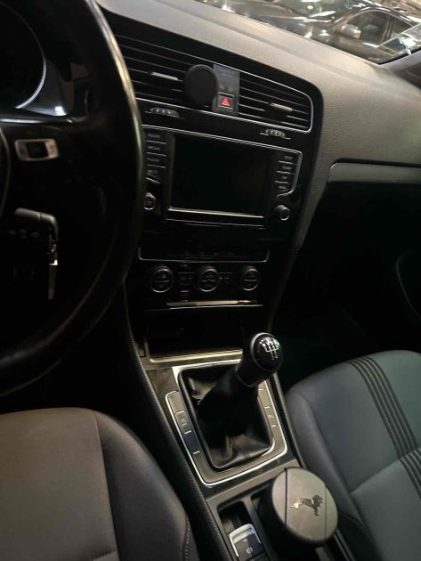 VOLKSWAGEN GOLF 7 1.6 TDi 110 cv 2017 Carat