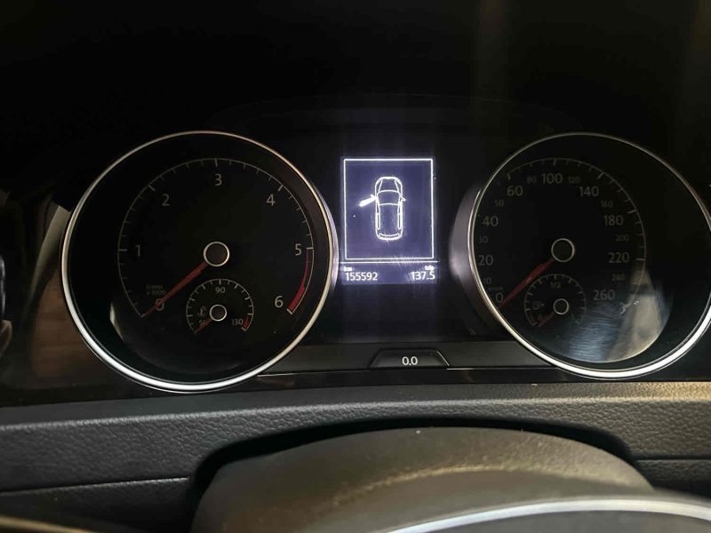 VOLKSWAGEN GOLF 7 1.6 TDi 110 cv 2017 Carat