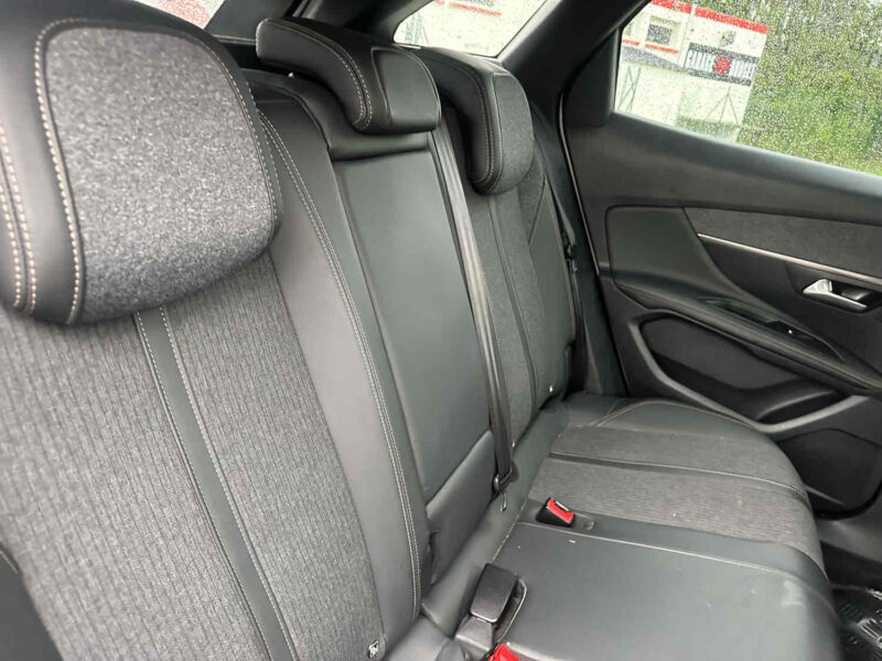 PEUGEOT 3008 SUV 2018