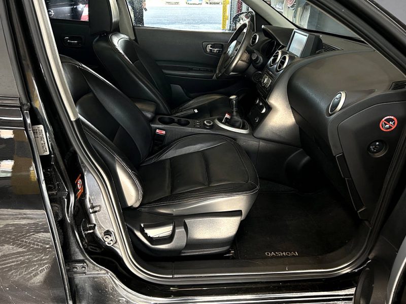 Nissan Qashqai 4X4 - 2.0 TDI 150cv - TEKNA - Toit pano - Garantie 6 Mois