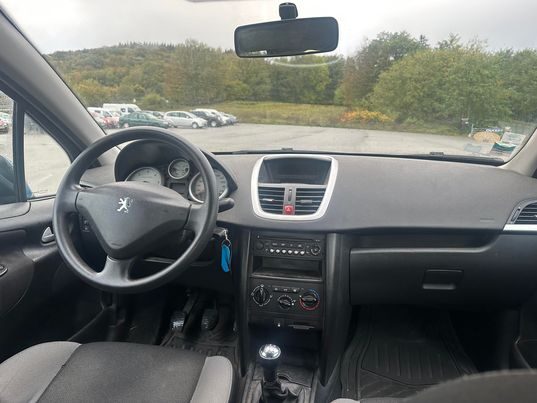 PEUGEOT 207 2008