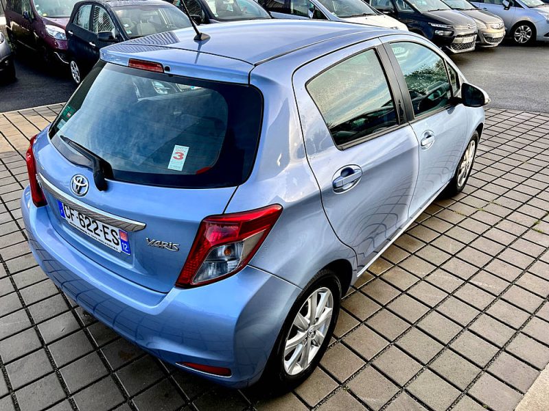 TOYOTA YARIS 2012