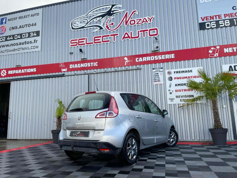 RENAULT SCENIC III 2011