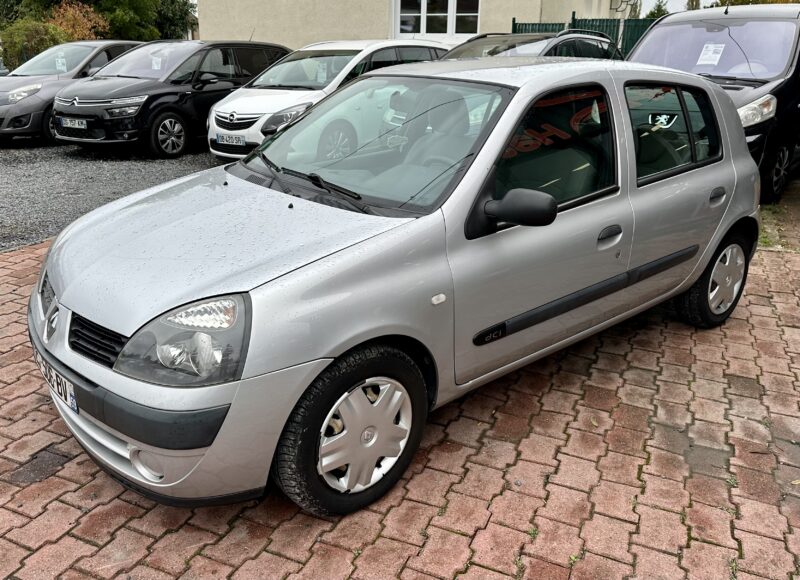 RENAULT CLIO 2005