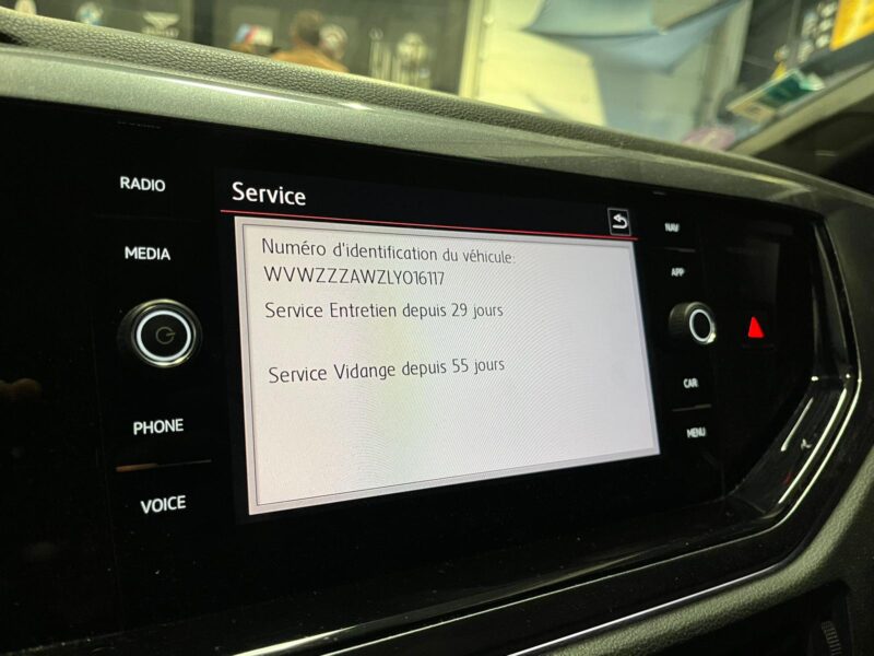 VOLKSWAGEN POLO VI GTI 2.0 TSI 200cv DSG6 // APPLE CARPLAY/ANDROID AUTO/TOIT OUVRANT