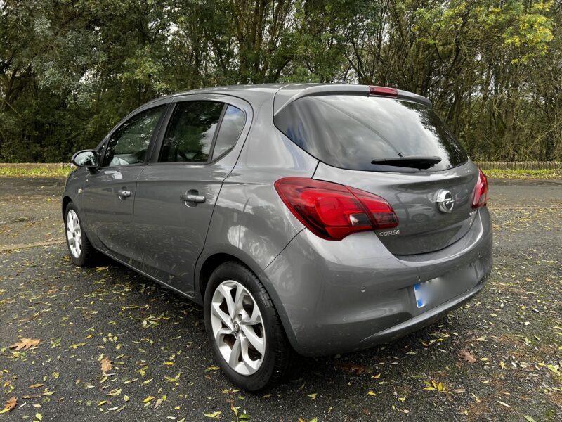 OPEL CORSA E 2016