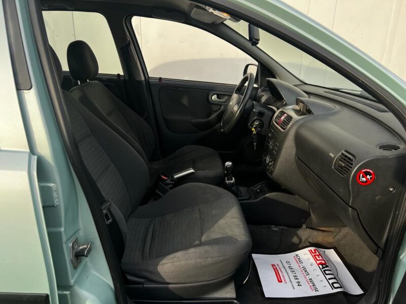 OPEL CORSA C 2002