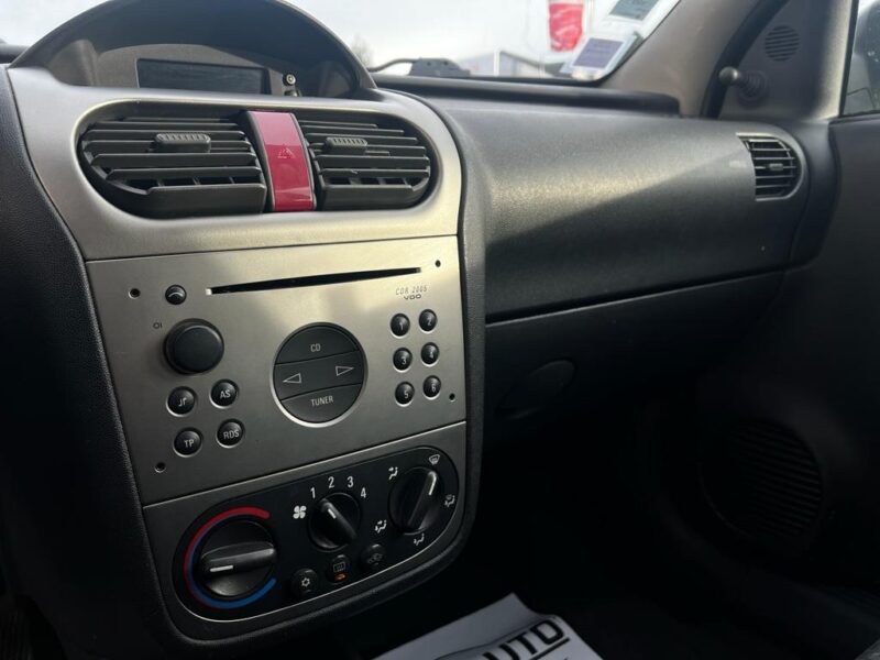 OPEL CORSA C 2002