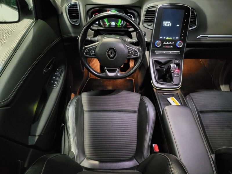 RENAULT SCENIC IV 1.6 dCi 130cv Intens BVM6 // CAMERA DE RECUL/TOIT PANORAMIQUE/PHARES LEDS