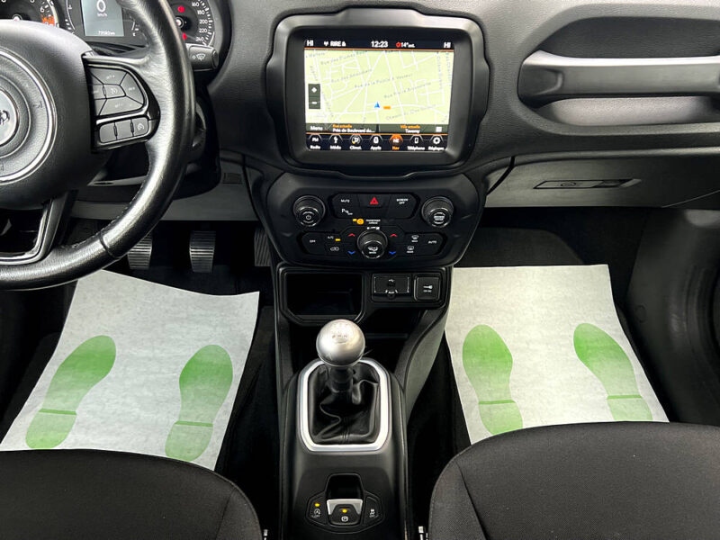 JEEP RENEGADE BROOKLYN EDITION 1.6 E TORQ 110 1ERE MAIN / GPS APPLE CARPLAY KEYLESS - Garantie 1an