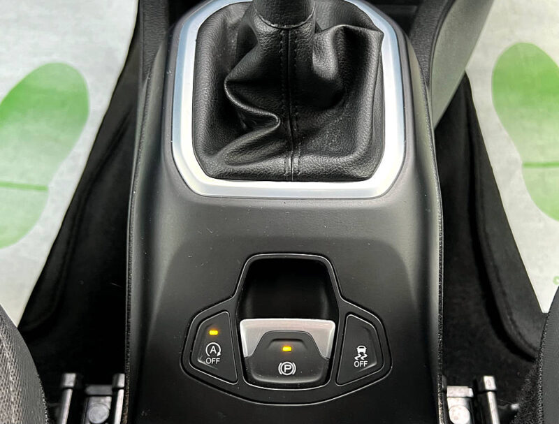 JEEP RENEGADE BROOKLYN EDITION 1.6 E TORQ 110 1ERE MAIN / GPS APPLE CARPLAY KEYLESS - Garantie 1an