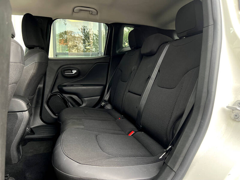 JEEP RENEGADE BROOKLYN EDITION 1.6 E TORQ 110 1ERE MAIN / GPS APPLE CARPLAY KEYLESS - Garantie 1an