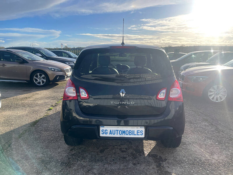 RENAULT TWINGO II 2012