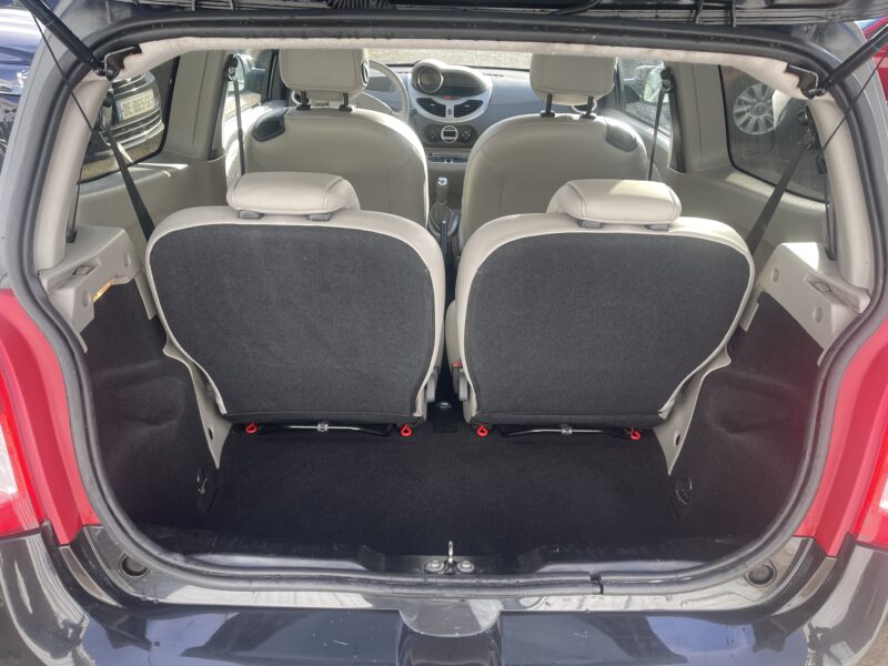 RENAULT TWINGO II 2012