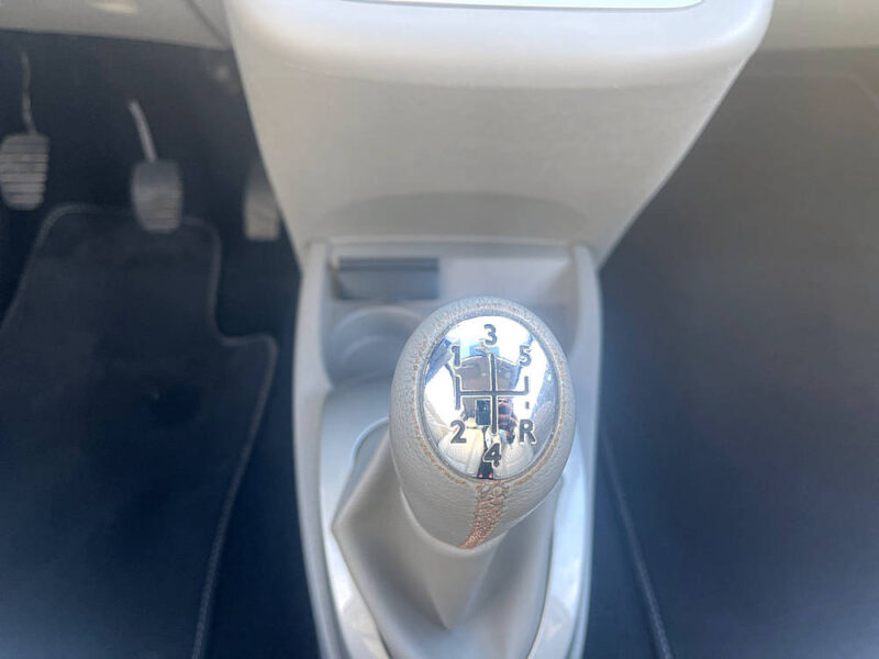 RENAULT TWINGO II 2012