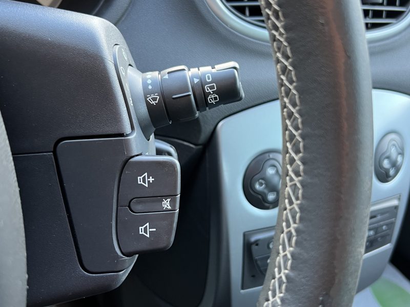 RENAULT CLIO III PHASE 2 GT 1.6 128 Cv 1ERE MAIN / ORIGINE FRANCE GPS TOMTOM 5 PORTES - Garantie 1an