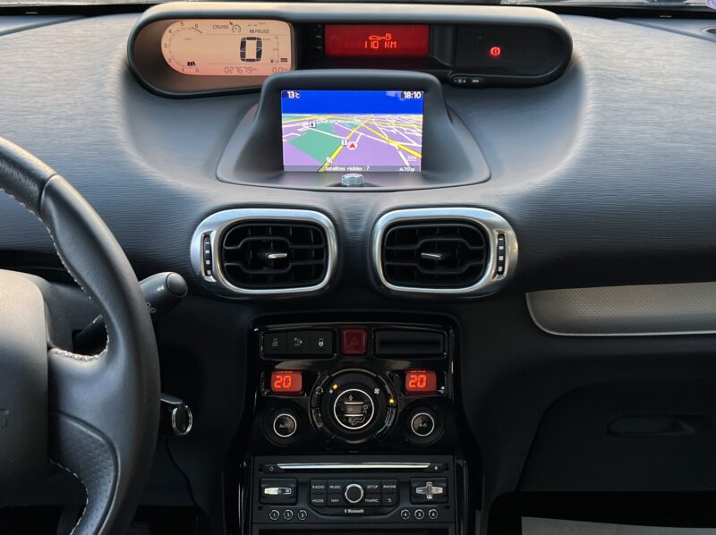 CITROEN C3 PICASSO PHASE 2 EXCLUSIVE 1.2 110 Cv 1ERE MAIN 26 200 Kms TOIT PANO / GPS - Garantie 1an