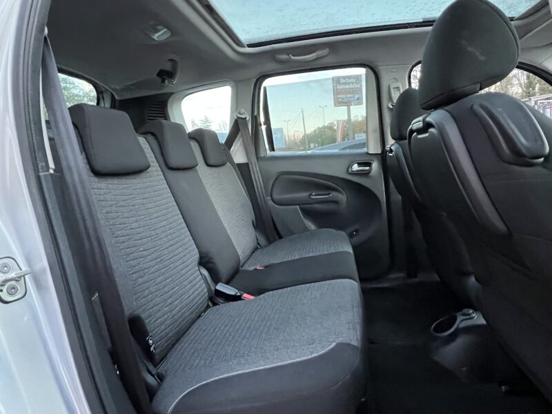 CITROEN C3 PICASSO PHASE 2 EXCLUSIVE 1.2 110 Cv 1ERE MAIN 26 200 Kms TOIT PANO / GPS - Garantie 1an