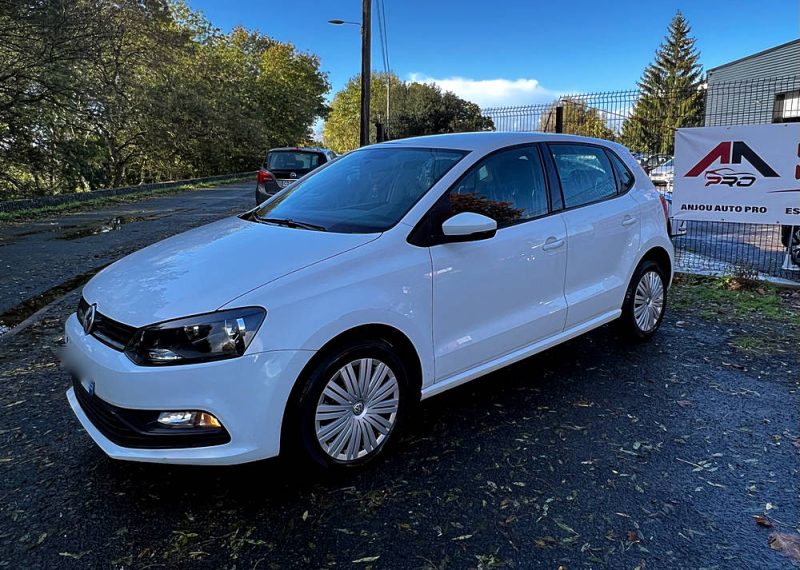 VOLKSWAGEN POLO V 2015