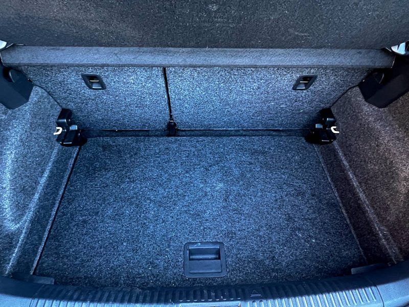 VOLKSWAGEN POLO V 2015