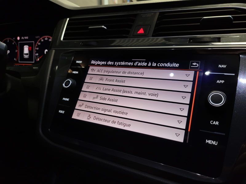 VOLKSWAGEN TIGUAN 2.0 TDi 150cv R-LINE 7 PLACES DSG7 ACC / VIRTUAL COCKPIT / 360°