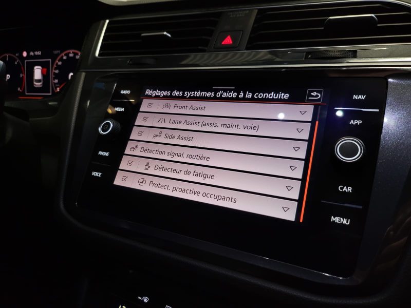 VOLKSWAGEN TIGUAN 2.0 TDi 150cv R-LINE 7 PLACES DSG7 ACC / VIRTUAL COCKPIT / 360°