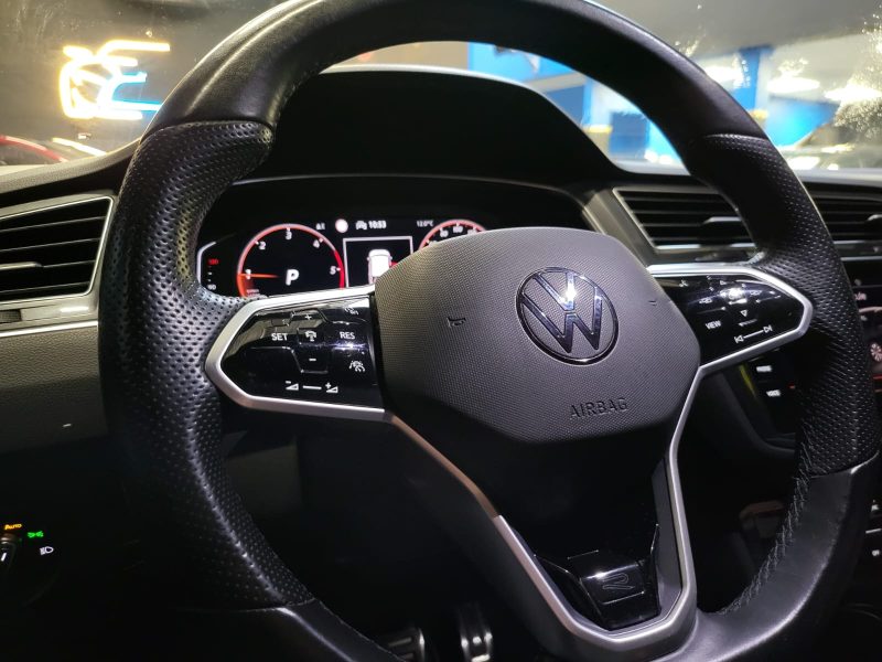 VOLKSWAGEN TIGUAN 2.0 TDi 150cv R-LINE 7 PLACES DSG7 ACC / VIRTUAL COCKPIT / 360°