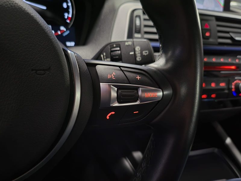 B.M.W. SERIE 1 118 i 136cv M SPORT ENTRETIEN BMW / APPLE CARPLAY