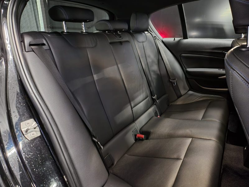 B.M.W. SERIE 1 118 i 136cv M SPORT ENTRETIEN BMW / APPLE CARPLAY