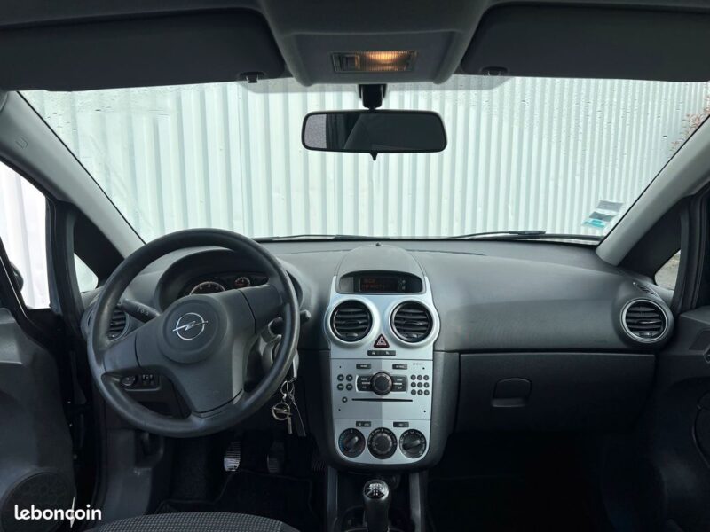 OPEL CORSA D 2014