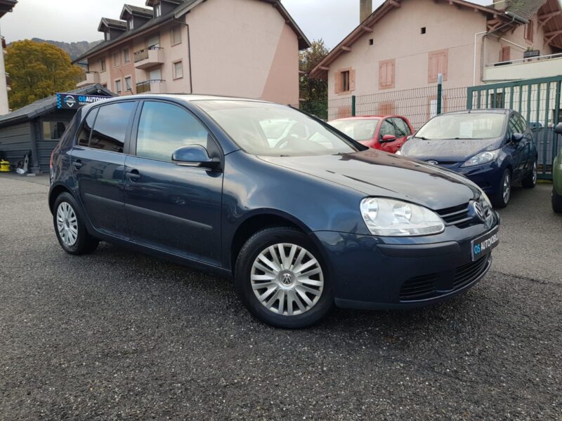 VOLKSWAGEN GOLF V 1.6i 102CV TRENDLINE