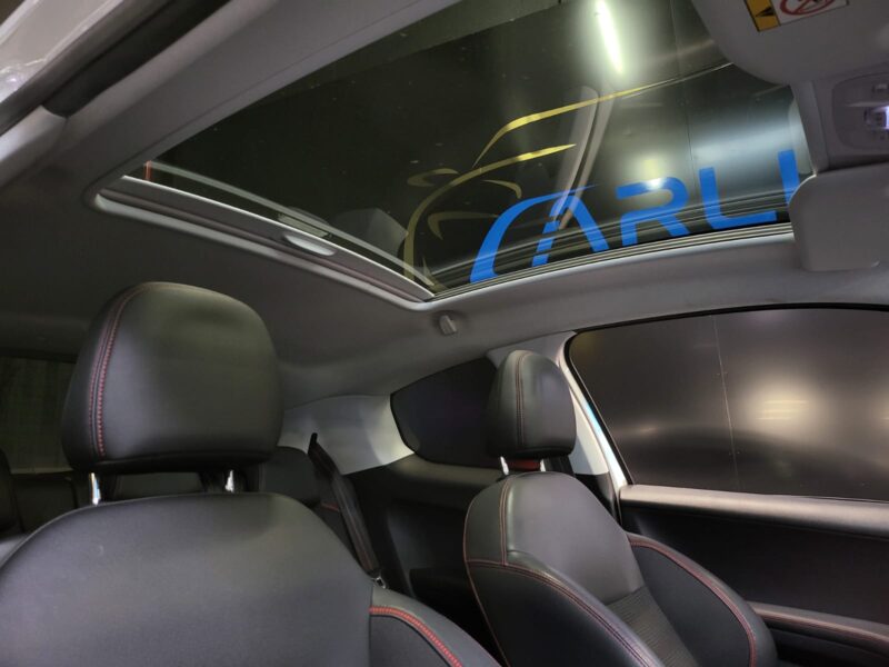 PEUGEOT 208 1.2 PURETECH 110cv GT LINE TOIT PANORAMIQUE / AUDIO JBL / CARPLAY 1E MAIN SUIVIE PEUGEOT