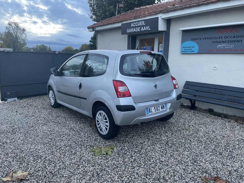RENAULT TWINGO II 2010